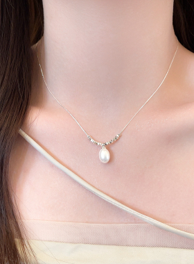 碎银子椭圆珍珠吊坠项链颈链轻奢