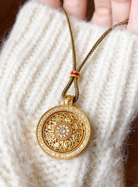 金色微镶八宝罗盘吊坠长项链配饰