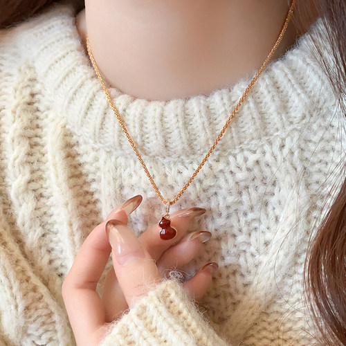 2026新款爆款玄学旺财葫芦项链女轻奢高级感毛衣链红色吊坠配饰品 - 图1