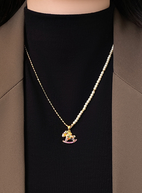 彩色小马吊坠珍珠串珠项链高级感