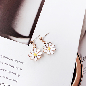 925银针小雏菊花朵耳钉饰
