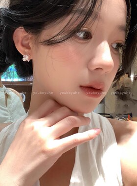 温柔粉色珍珠锆石耳钉女高级耳饰