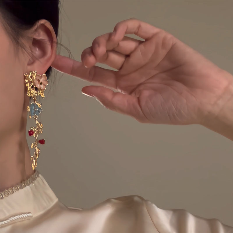 「人间富贵」新中式国风耳环女古风金色花朵搭旗袍汉服马面裙耳饰,淘宝优惠券,粉丝福利购,淘宝优惠卷