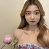 Ожерелье из жемчуга с бантиком, летняя небольшая дизайнерская цепочка до ключиц, коллекция 2023, тренд сезона