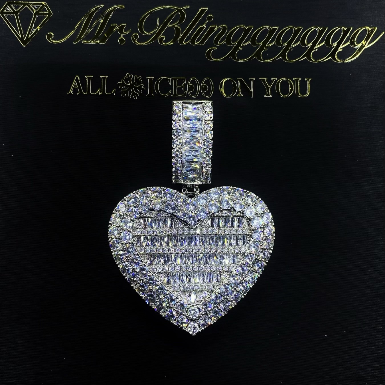 Mr.Blingggggg European and American hip-hop jewelry mixed inlaid couple style custom love-shaped photo frame pendant