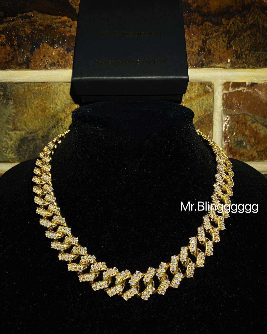 Mr.Blingggggg European and American hip-hop jewelry 18mm oval diamond diamond-shaped full-diamond Cuban chain hip-hop large gold chain
