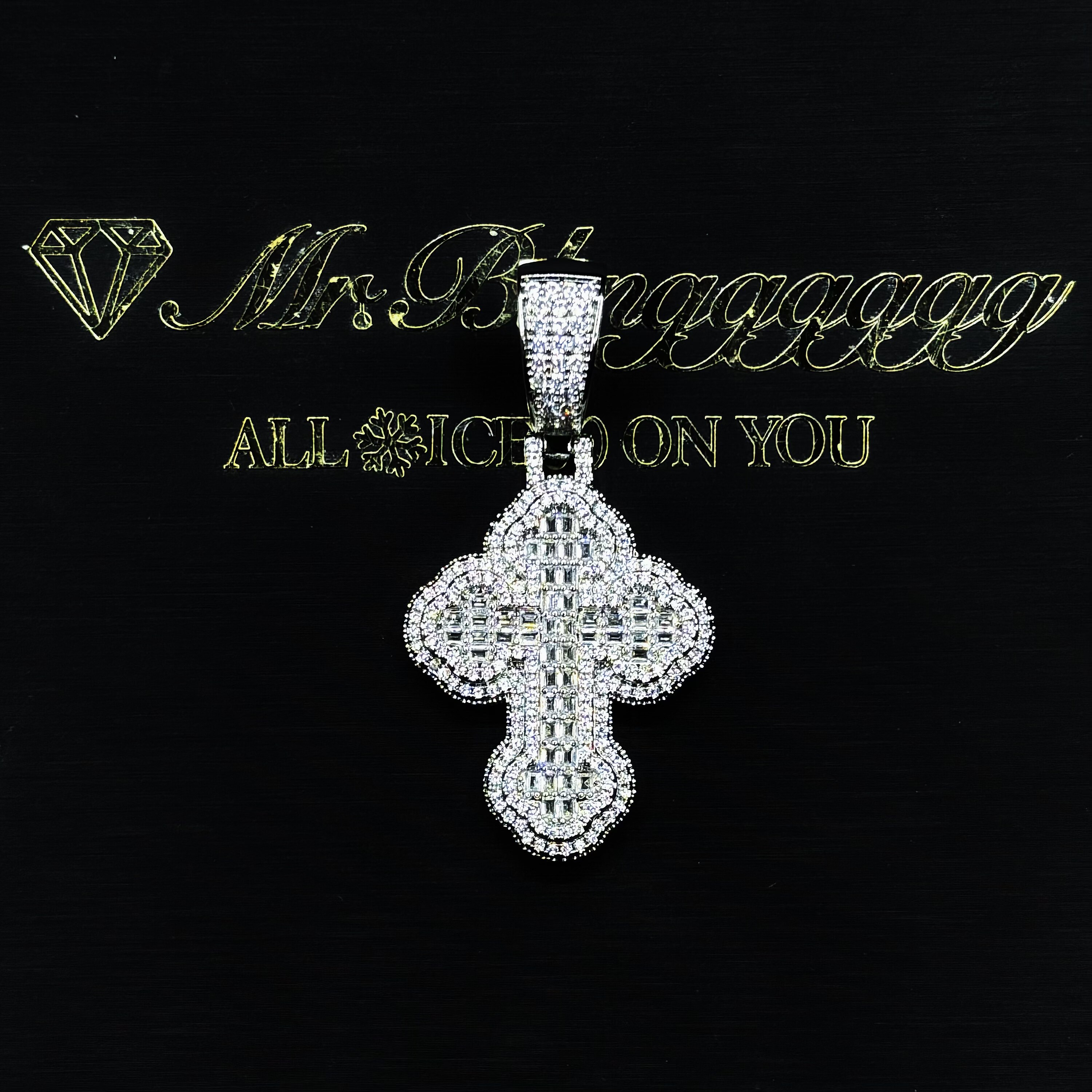 Mr.Blingggggg European and American hip-hop jewelry full diamond mixed with T square diamond three-dimensional cross couple pendant