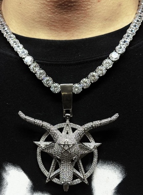 Mr.Bling暗黑哥特风满钻山羊吊坠