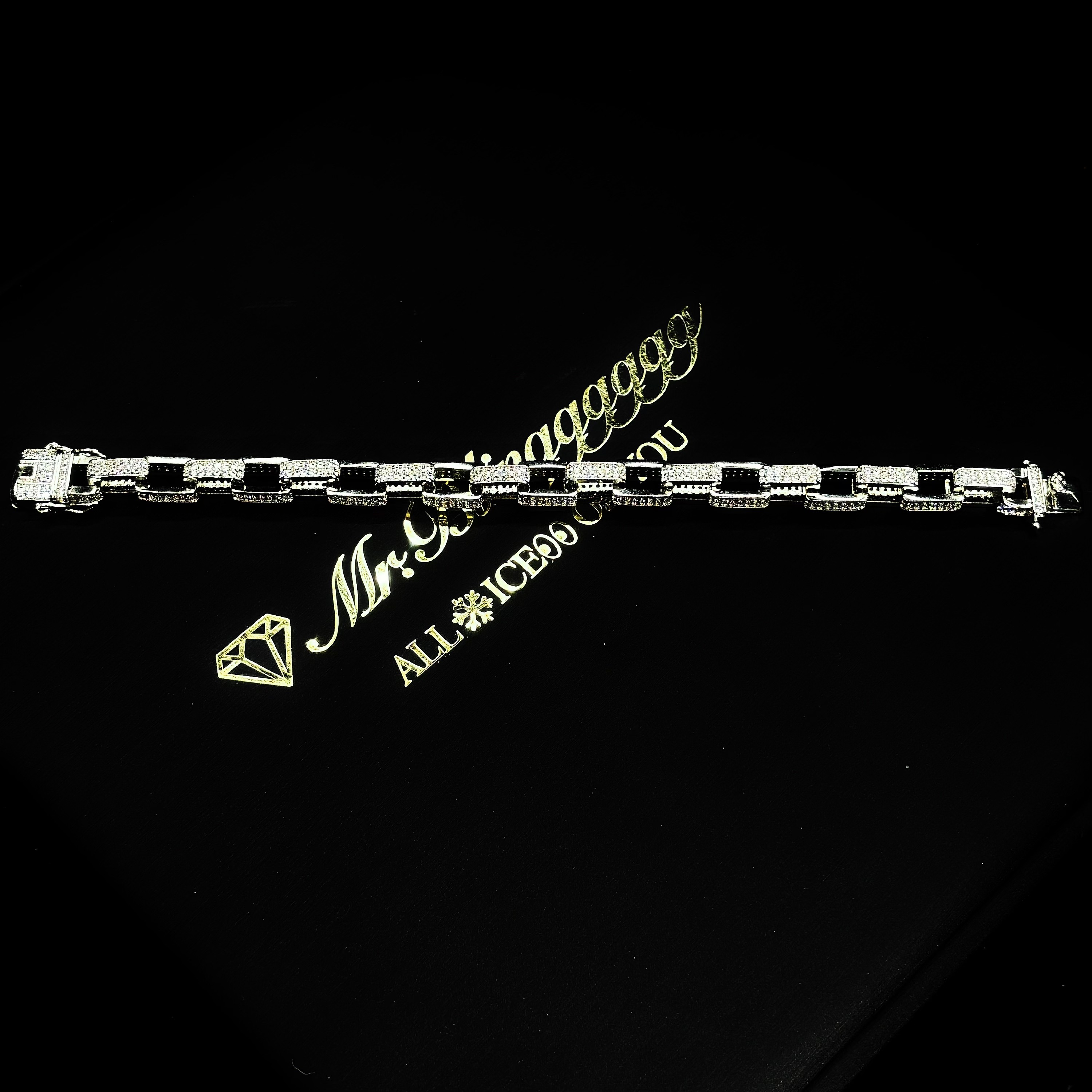 Mr.Blingggggg European and American hip-hop jewelry 10mm full diamond personalized square box bamboo coupler Cuban bracelet
