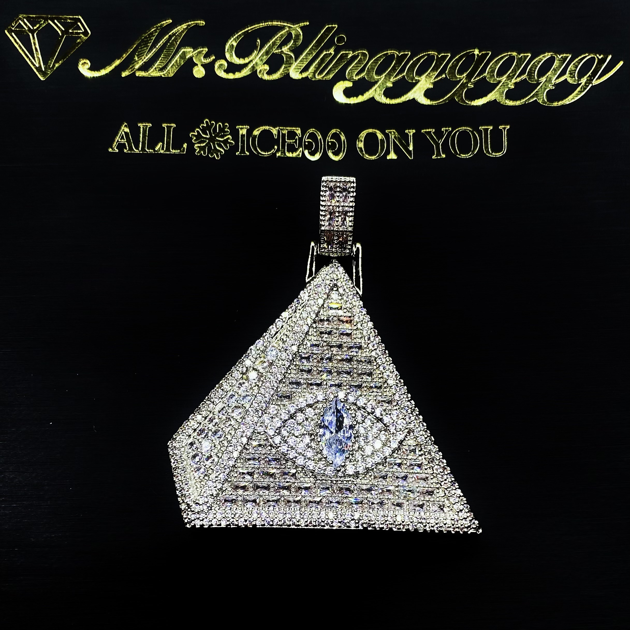 Mr.Blingggggg European and American hip-hop jewelry Metro Boomin same style all-seeing eye pyramid pendant
