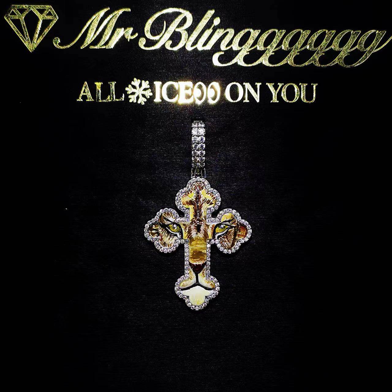 Mr.Blingggggg European and American hip-hop jewelry, innovative heavy industry hand-painted enamel tiger head diamond cross pendant