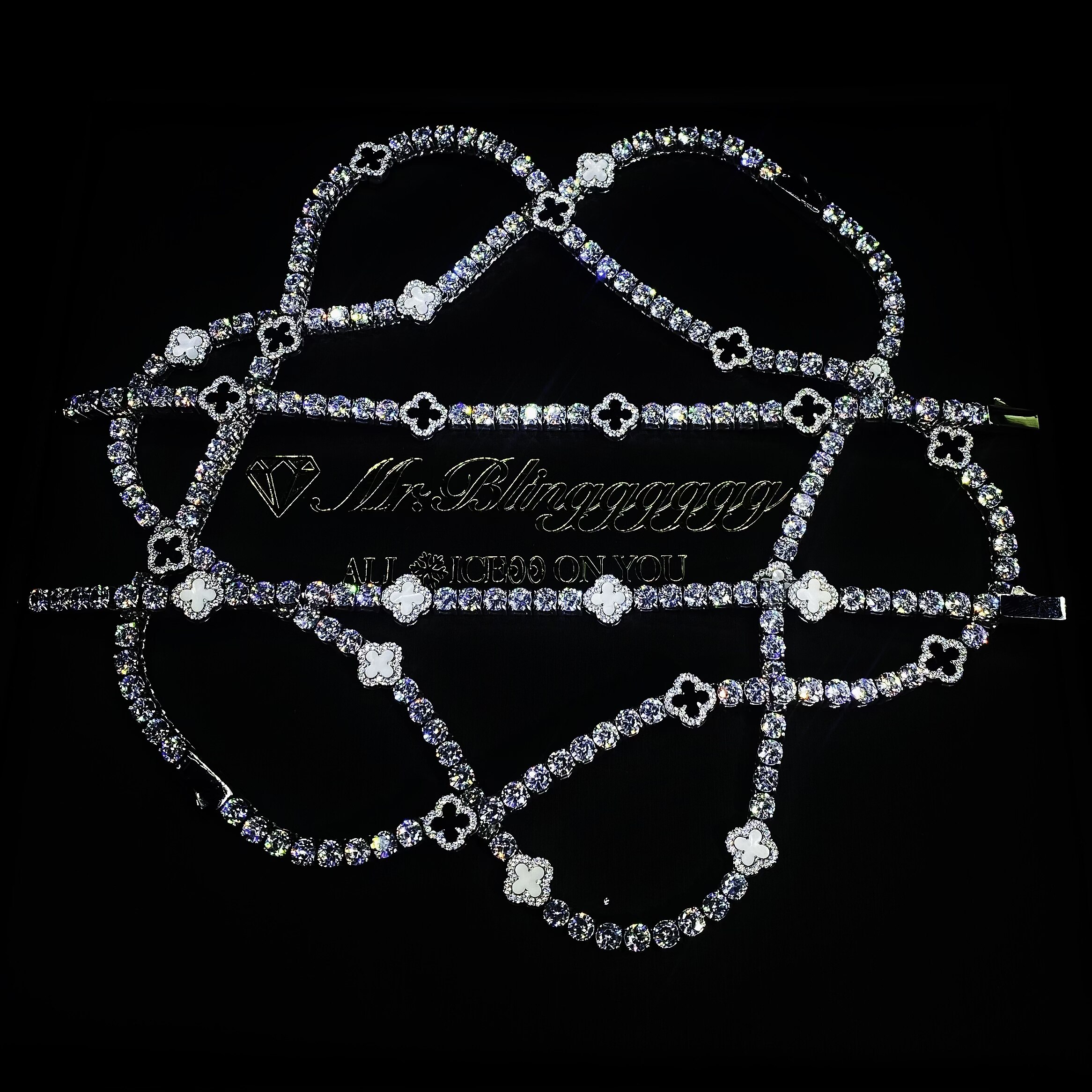 Mr.Blingggggg European and American hip-hop jewelry stainless steel non-fading couple style black and white four-leaf clover tennis chain