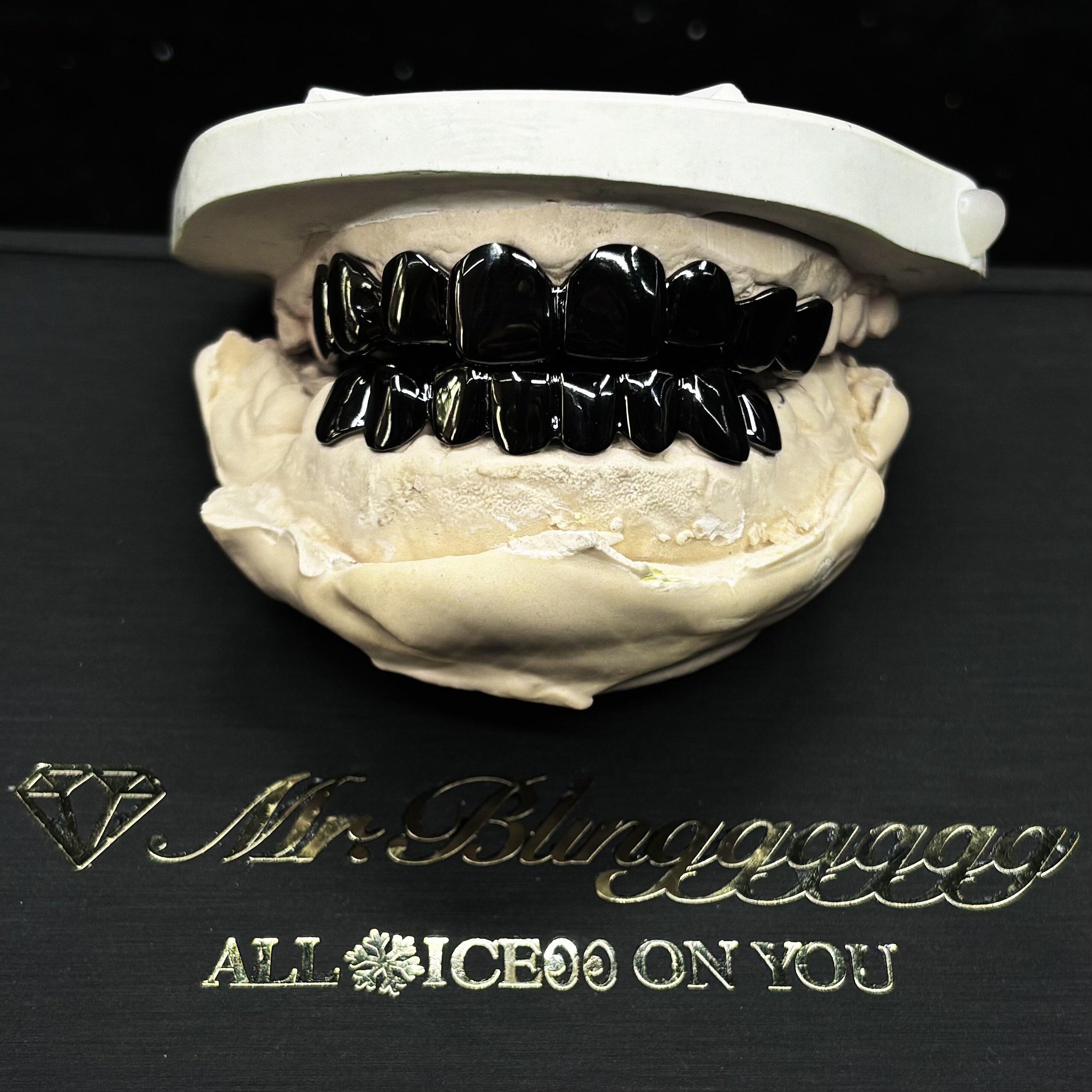 Mr.Blingggggg European and American hip-hop jewelry customized 925 silver without diamonds upper 8 lower 8 pure black Grillz