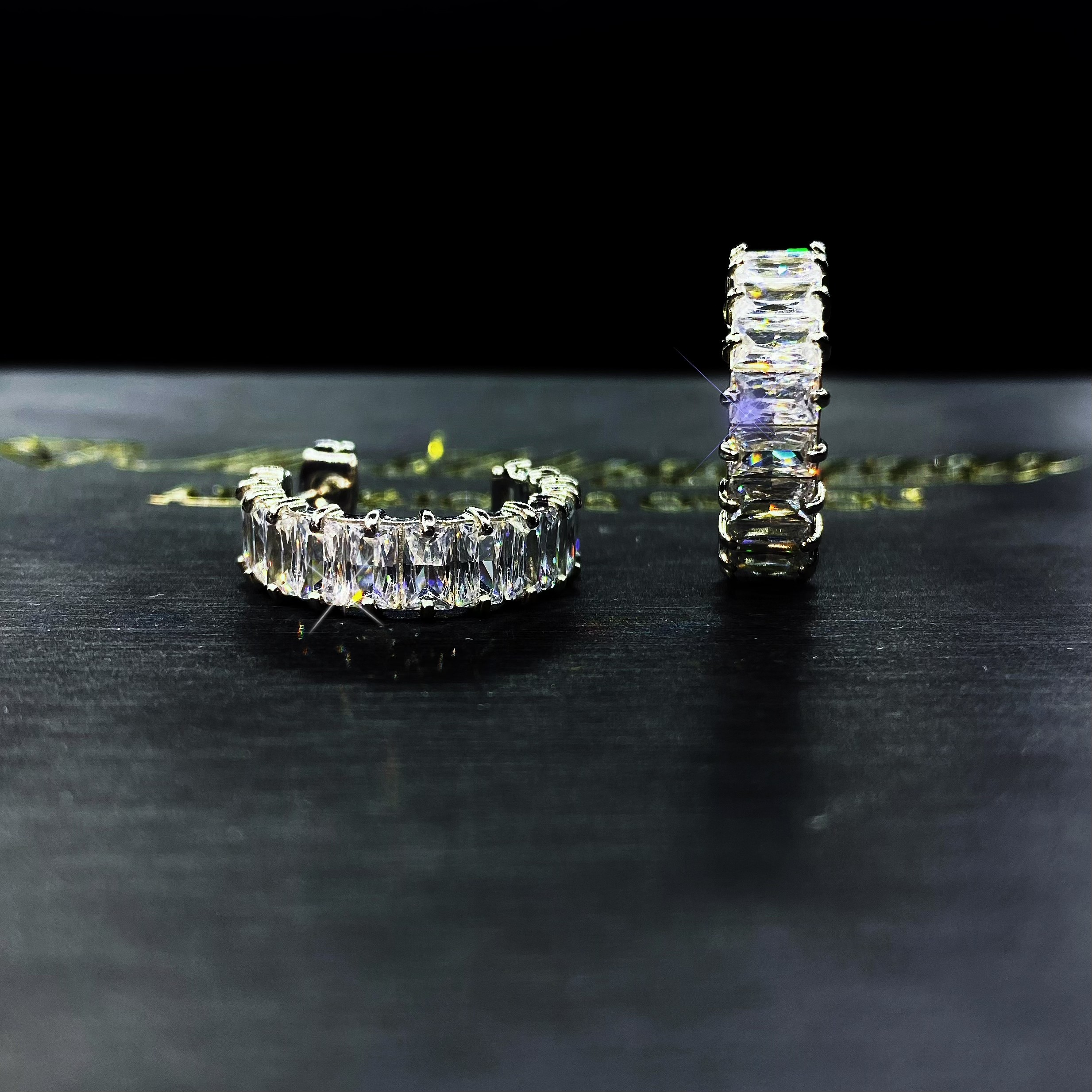 Mr.Blingggggg European and American hip-hop jewelry, stainless steel non-fading single row diamond inlaid baguette diamond earrings and ear pins