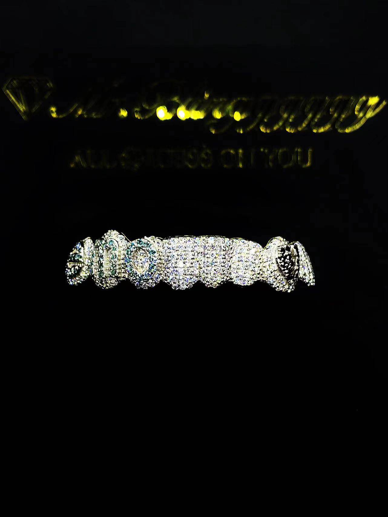 Mr.Blingggggg European and American hip-hop jewelry customized moissanite EMO letters heartbreak diamond teeth grillz