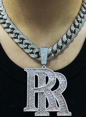 Mr.BlingRoddyRicch双R吊坠