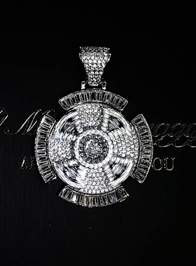 Mr.Bling可旋转混镶方钻圆盘吊坠