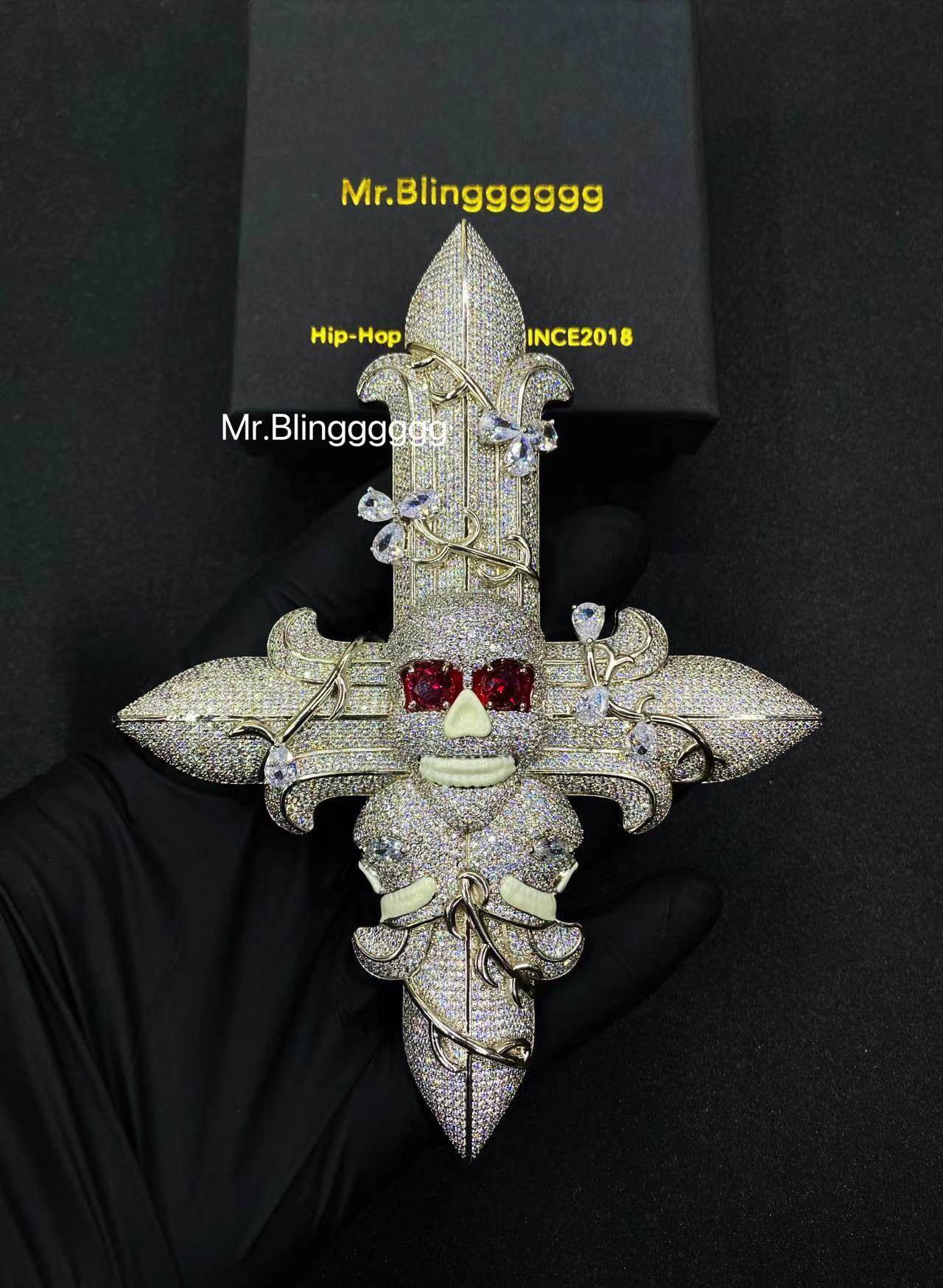 Mr.Blingggggg European and American hip-hop jewelry liluzivert same style three skull reverse cross pendant