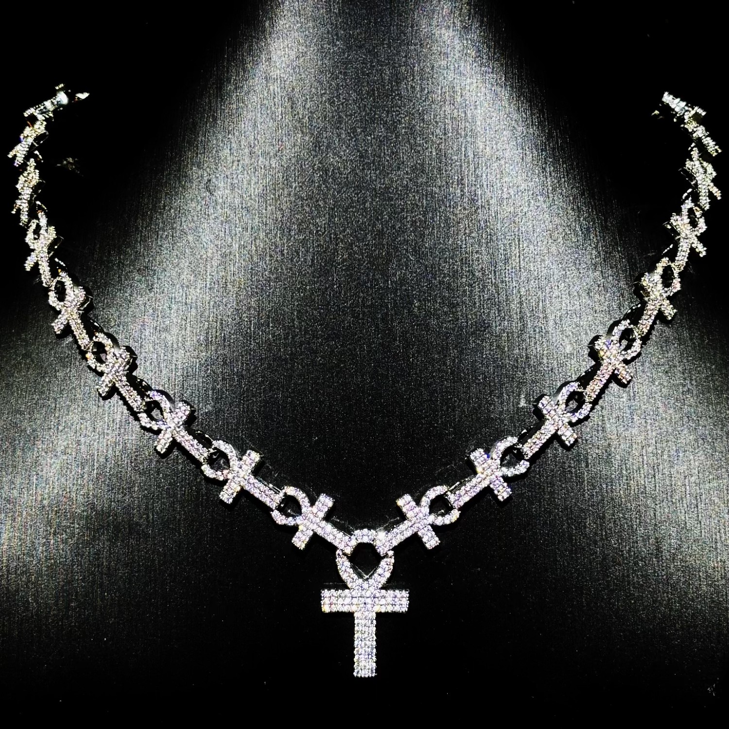 Mr.Blingggggg European and American hip-hop jewelry full of diamonds novel couple Ankh cross rap necklace