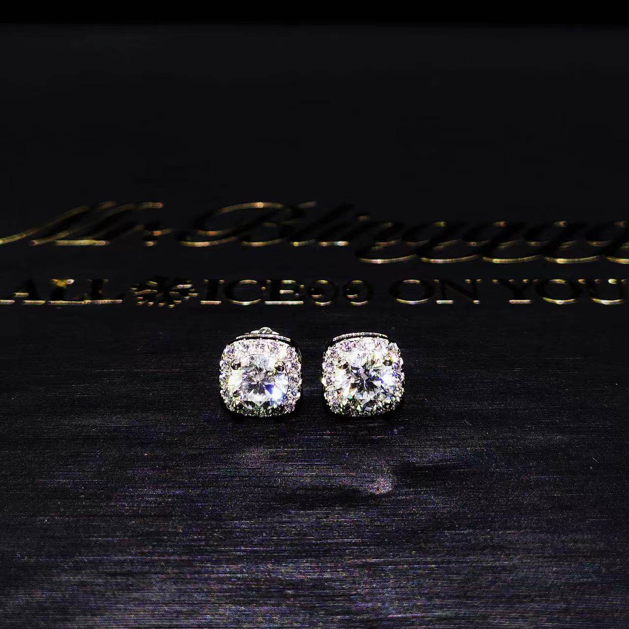 Mr.Blingggggg European and American hip-hop jewelry S925 silver inlaid moissanite rock candy earrings can pass through the diamond pen