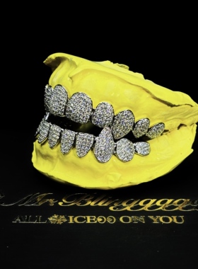 Mr.Bling定制莫桑石吸血鬼牙套