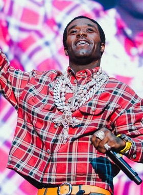 LilUziVert满钻骷髅十字架吊坠