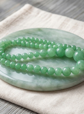 天然绿东陵玉塔形毛衣链女款