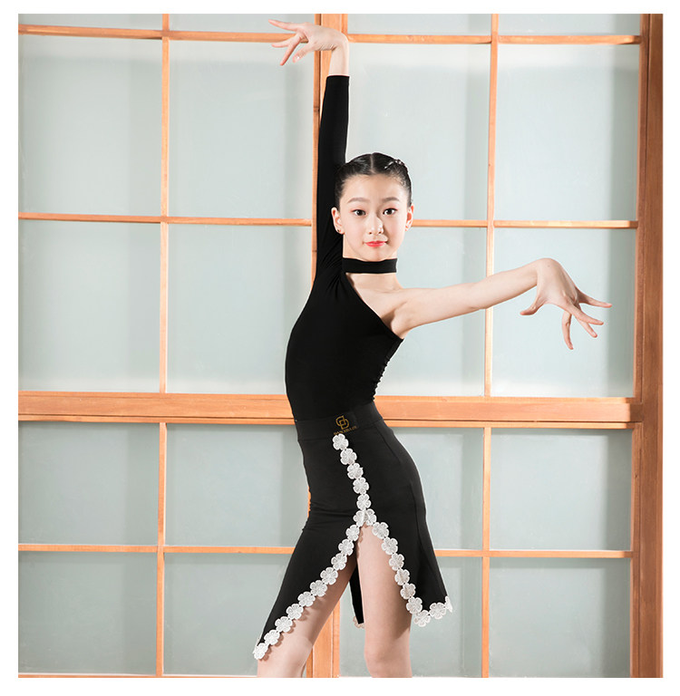 拉丁舞服装套装儿童春夏拉丁舞裙女童黑色开叉舞蹈服练功服演出服