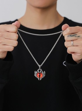 恶魔之眼项链欧美通天恶男士钛钢夜光眼睛另类潮男嘻哈饰品个性