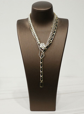 样板房衣帽间软装饰品衣柜抽屉梳妆台模特架项链小饰品摆件