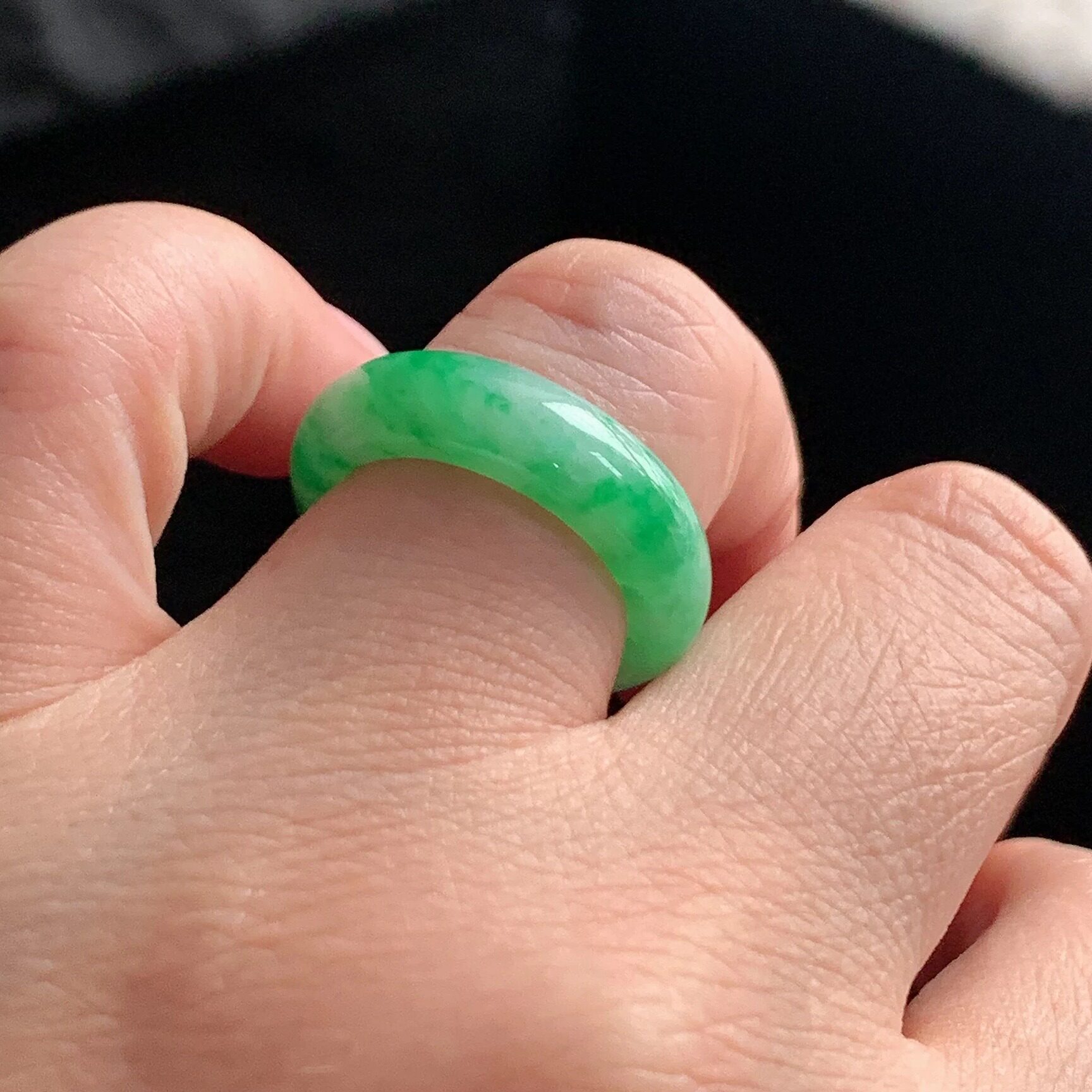 Burmese A-grade ice-glutinous green jadeite ring