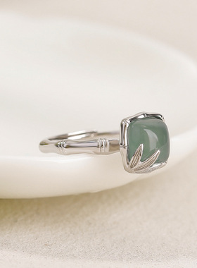 悦宝珠宝蓝水翡翠银戒