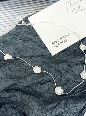 轻奢设计银色五朵小花朵甜项链夏季项链精致清冷风简约小众锁骨