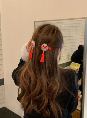 蛇年新中式刺绣龙头流苏发夹过年戴来好运连连红色刘海夹碎发夹女