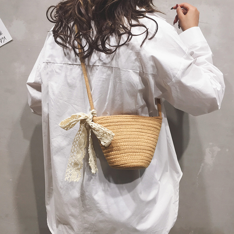 玲兰小铺草编包包女包新款少女休闲编织水桶包沙滩夏天百搭单肩斜挎包1