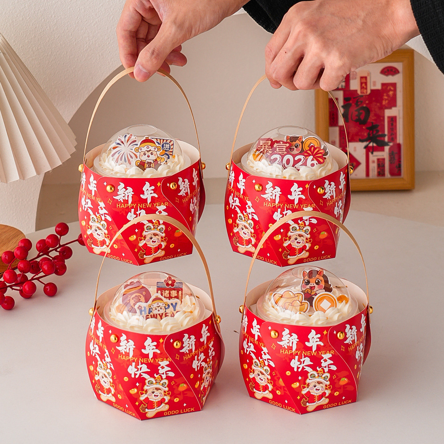 2026新年快乐波波杯手提盒蛋糕装饰元旦跨年马年胖胖杯甜品包装盒,淘宝优惠券,粉丝福利购,淘宝优惠卷
