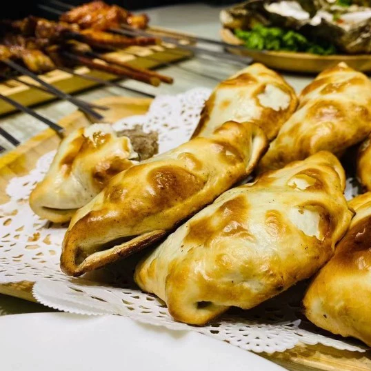 新疆烤包子特产美食鲜生羊肉馅土馕坑手工正宗10个抽真空顺丰冷链,淘宝优惠券,粉丝福利购,淘宝优惠卷