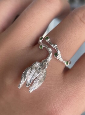 恣意生长。通体S925纯银玉兰花绿色透辉石手作戒指环开口时髦个性