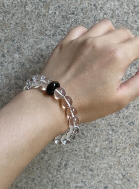 你是透明的。天然白水晶圆球珠10mm虎眼石串珠手链弹力松紧清爽