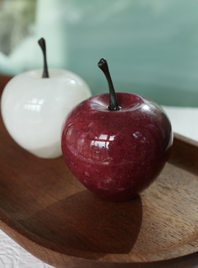 圣诞节苹果。天然阿富汗玉石红白色家居摆件韩国point of view