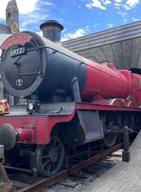 影视美陈大型网红绿皮火车厢餐厅