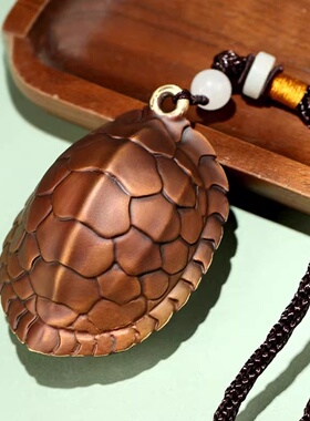 黄铜富甲天下的龟壳雕刻手把件