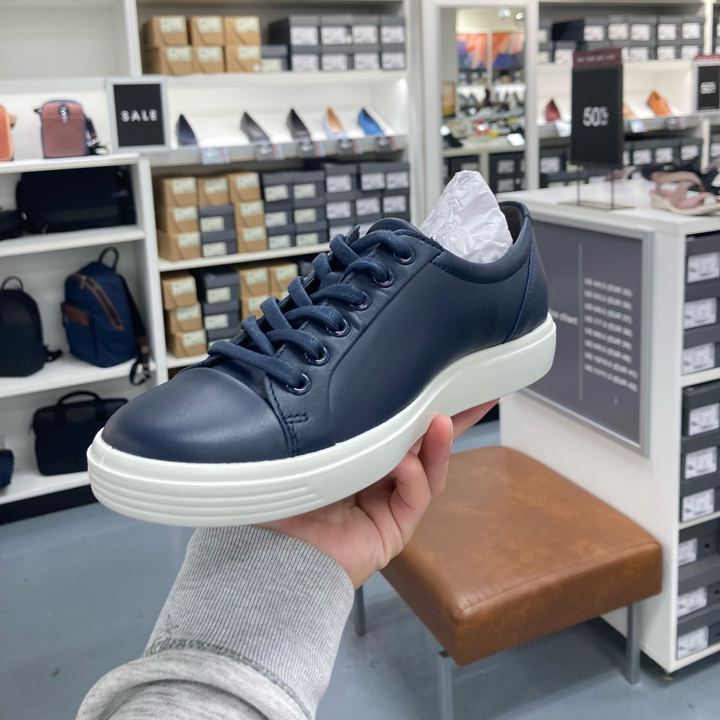 ECCO爱步女鞋经典舒适百搭防滑耐磨板鞋真皮小白鞋218653柔酷7 - 图1