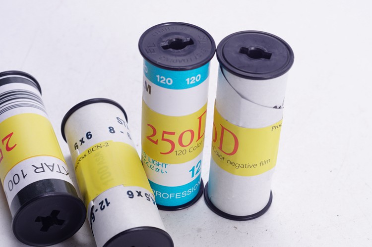 KODAK 5207柯达ISO 250分装120胶卷彩色电影分装日光卷中画幅相机 - 图0