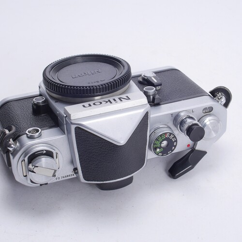 尼康NIKON F2 DE1尖顶 全机械胶片单反相机 带皮套 98-99新收藏品 - 图0