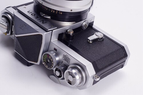 尼康 NIKON 大F 尖顶日本光学早期+50/1.4 白嘴 套机 135胶片单反 - 图2