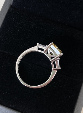 2克拉鹅黄色纯银925戒指