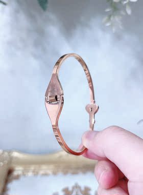 不易褪色手镯极简风金色