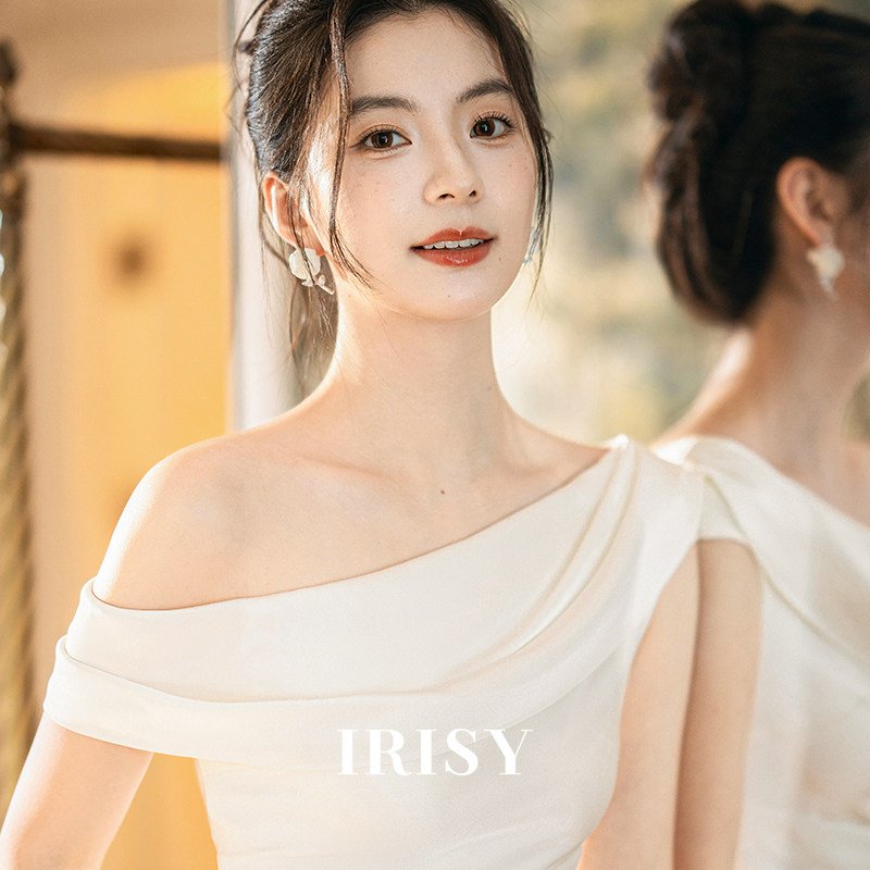 IRISY 「棠梨」白色缎面订婚礼服女高级感晨袍绝美气质领证小白裙,淘宝优惠券,粉丝福利购,淘宝优惠卷