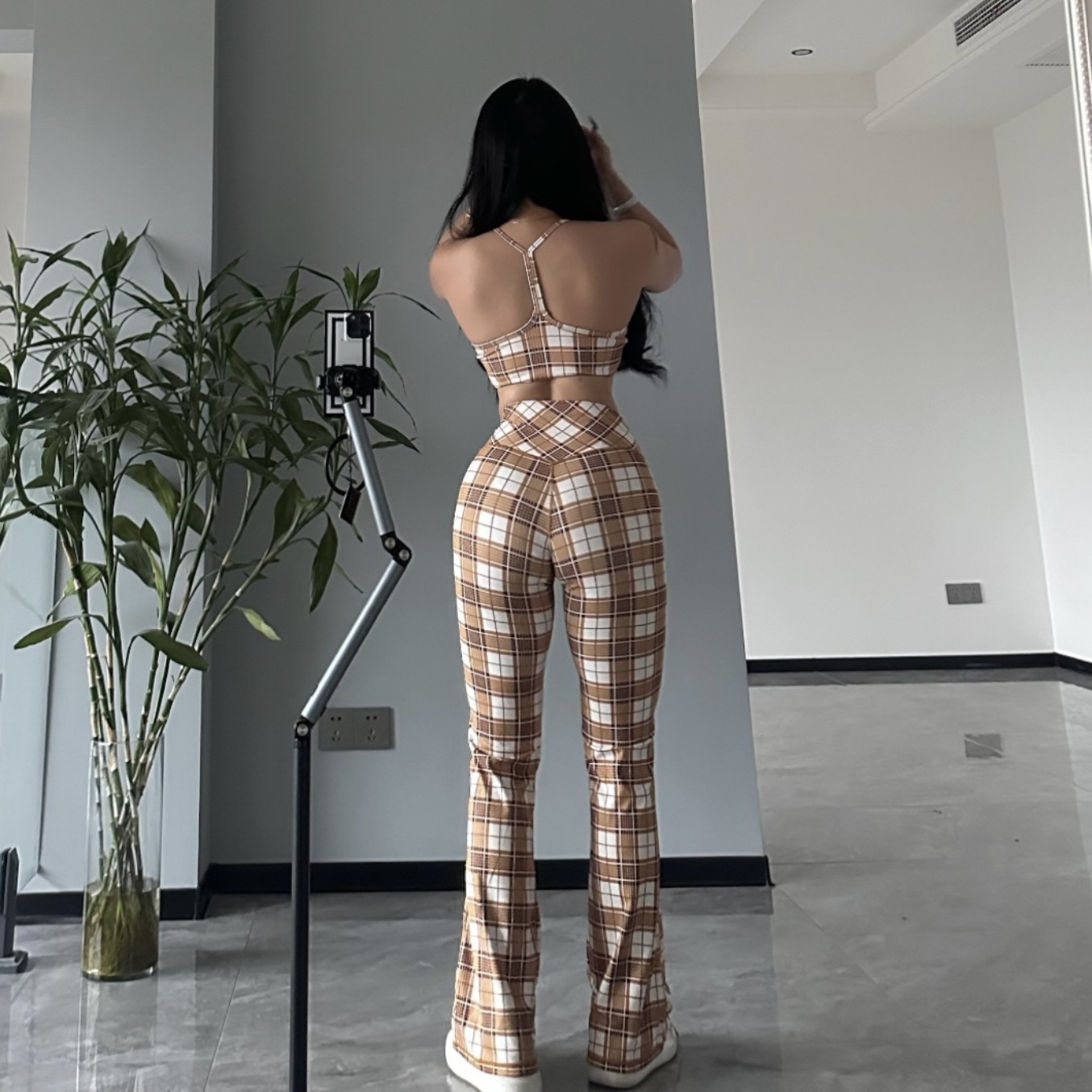 新款气质瑜伽印花格纹裹胸防震健身文胸抽绳高腰喇叭长裤健身套装,淘宝优惠券,粉丝福利购,淘宝优惠卷